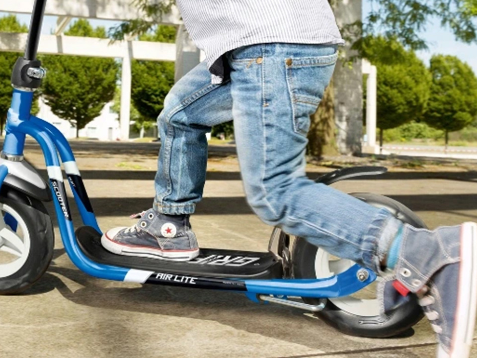 atrakcje_0001_pol_pl_PUKY-R03-Hulajnoga-dwukolowa-niemiecka-white-3-7626_2